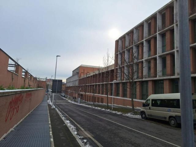 Ufficio in vendita di 521 m² in Piazza Sciascia Leonardo, 141