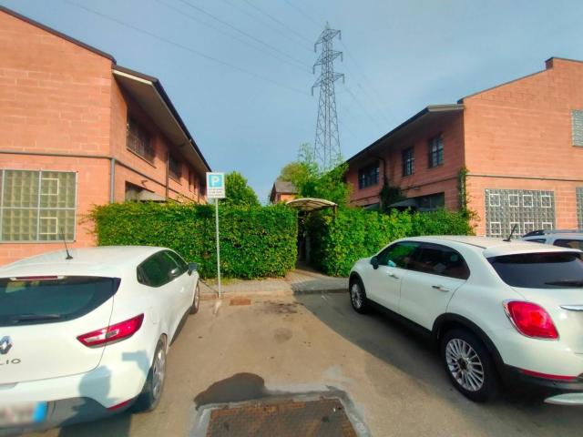 Ufficio in vendita di 53 m² in Via Imprenditori, 59