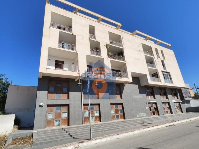 Ufficio in vendita di 551 m² in Via tagliata