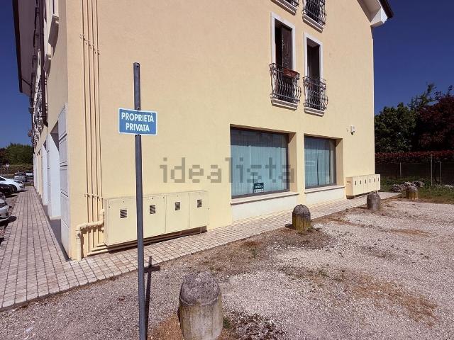 Ufficio in vendita di 55 m² in Via G. Giacomelli, 9