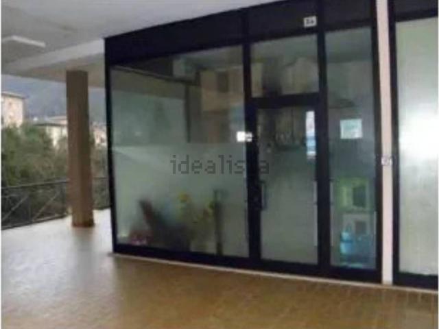 Ufficio in vendita di 55 m² in Via Santissima Trinità, 34