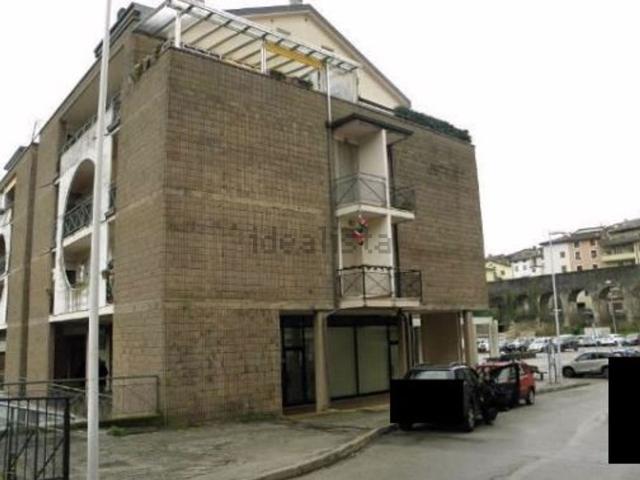 Ufficio in vendita di 55 m² in Via Santissima Trinità, 34