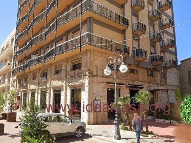 Ufficio in vendita di 56 m² in Largo delle Sirene, 3