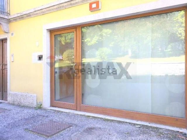 Ufficio in vendita di 59 m² in Via Giuseppe Verdi, 25