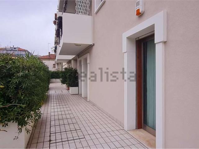 Ufficio in vendita di 60 m² in Via del Torrion, 7