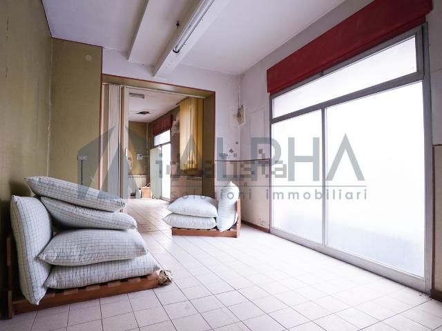 Ufficio in vendita di 60 m² in Via Luigi Graziani