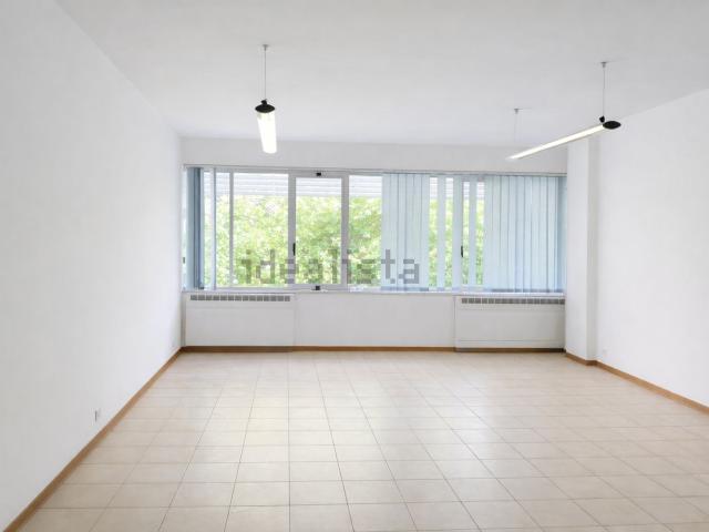 Ufficio in vendita di 60 m² in Via Martiri di Cervarolo