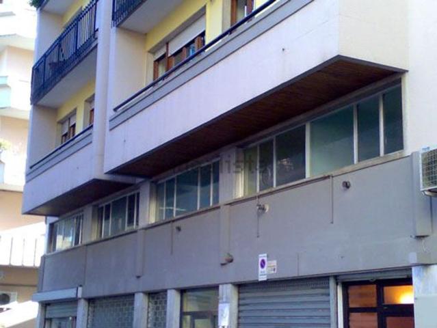 Ufficio in vendita di 60 m² in Via Nicola Fabrizi