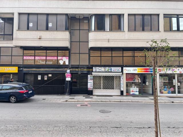Ufficio in vendita di 60 m² in Via S. Francesco, 175