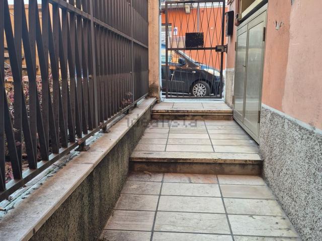 Ufficio in vendita di 60 m² in Via San Francesco