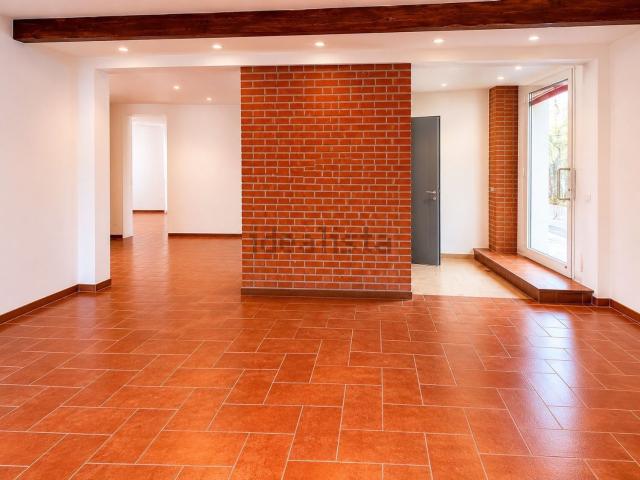 Ufficio in vendita di 60 m² in Via Roma, 28