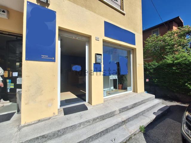 Ufficio in vendita di 60 m² in Via Vittorio Veneto, 49