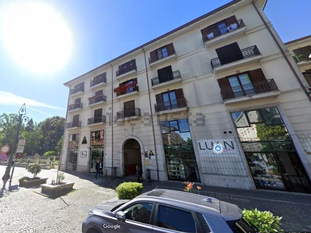 Ufficio in vendita di 60 m² in Viale Italia, 31