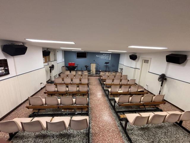 Ufficio in vendita di 62 m² in Via Montenero