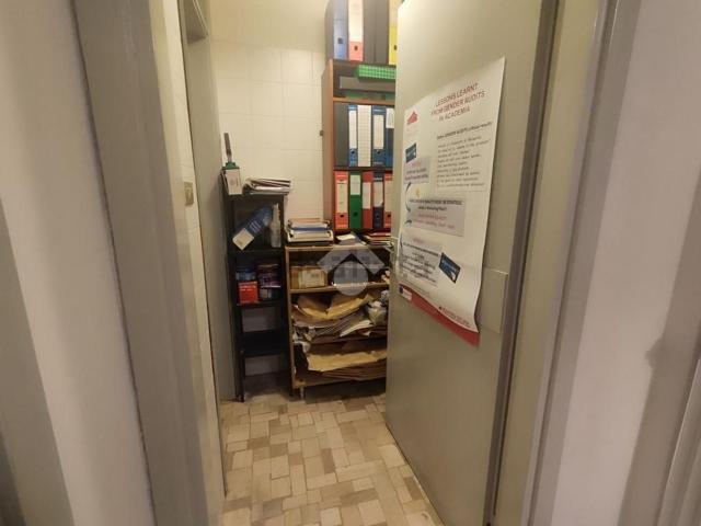 Ufficio in vendita di 62 m² in Via Milazzo, 5