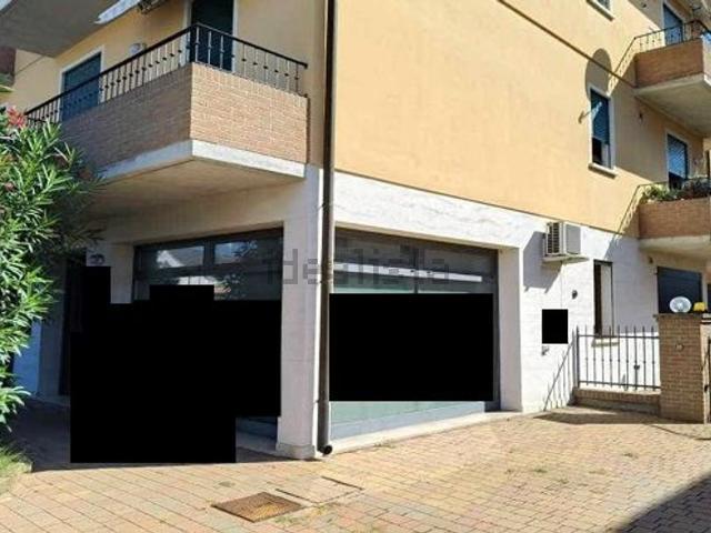 Ufficio in vendita di 62 m² in Via Stadio, 1