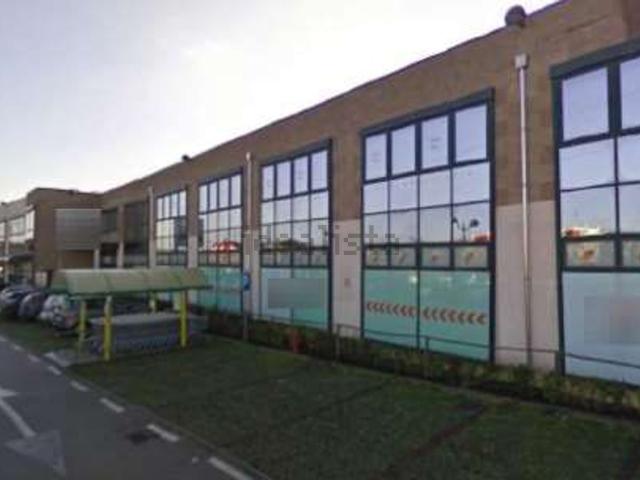 Ufficio in vendita di 632 m² in Via Pastore