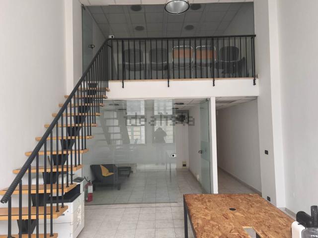 Ufficio in vendita di 63 m²