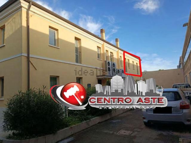 Ufficio in vendita di 63 m² in Via E. Mattei