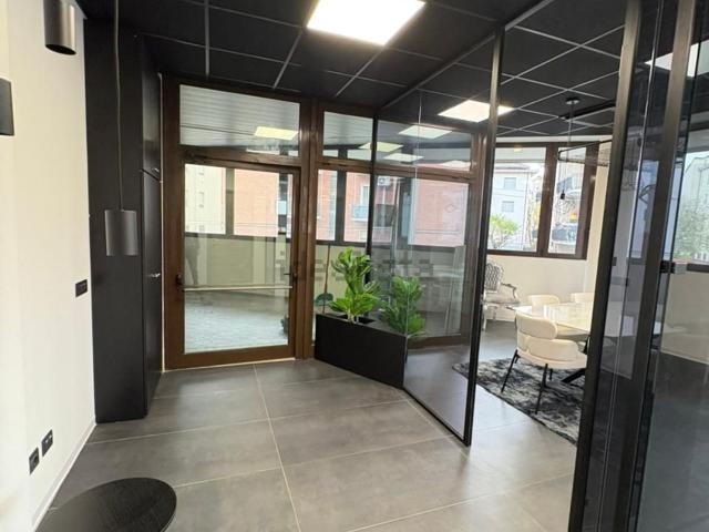 Ufficio in vendita di 65 m²