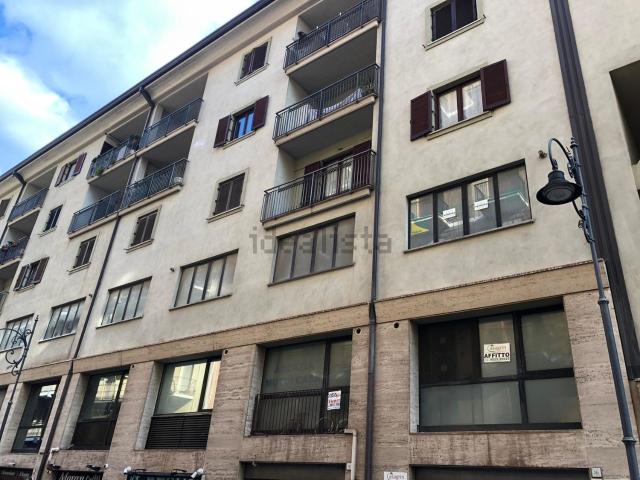 Ufficio in vendita di 65 m² in Via G. Nappi