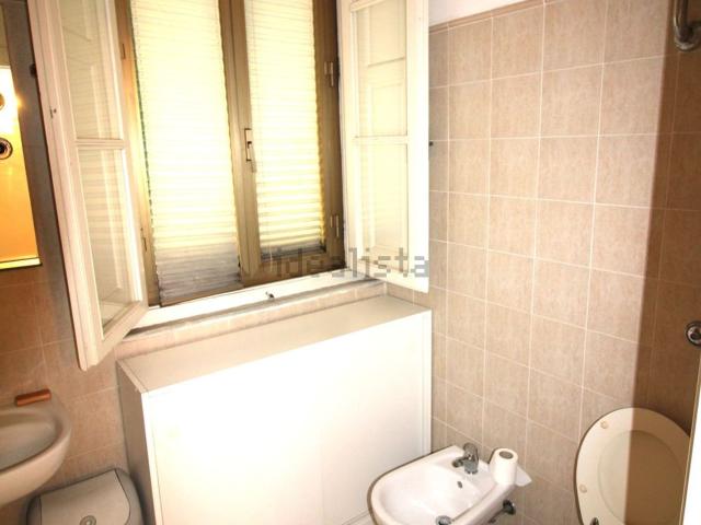 Ufficio in vendita di 65 m² in Via Tripoli, 23