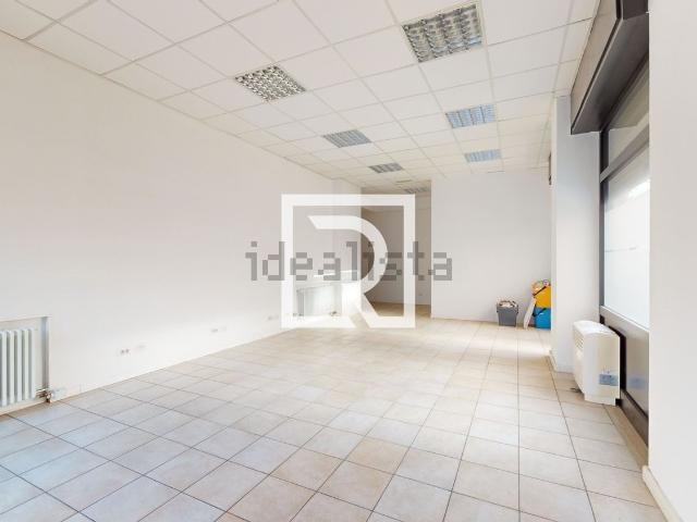 Ufficio in vendita di 65 m² in Via Orlando Zanchini