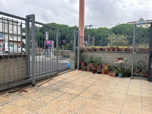 Ufficio in vendita di 65 m² in Strada delle Pietrare