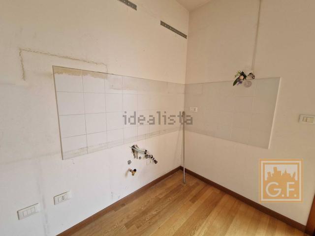Ufficio in vendita di 67 m² in Via Fracasso