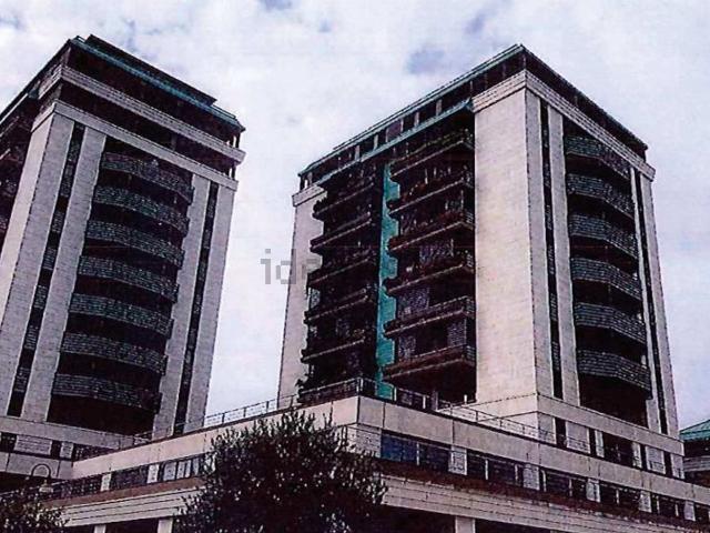 Ufficio in vendita di 67 m² in Via Santa Gilla, 18