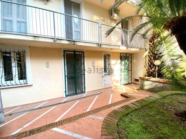 Ufficio in vendita di 68 m² in Via P.A. Guglielmi, 54100