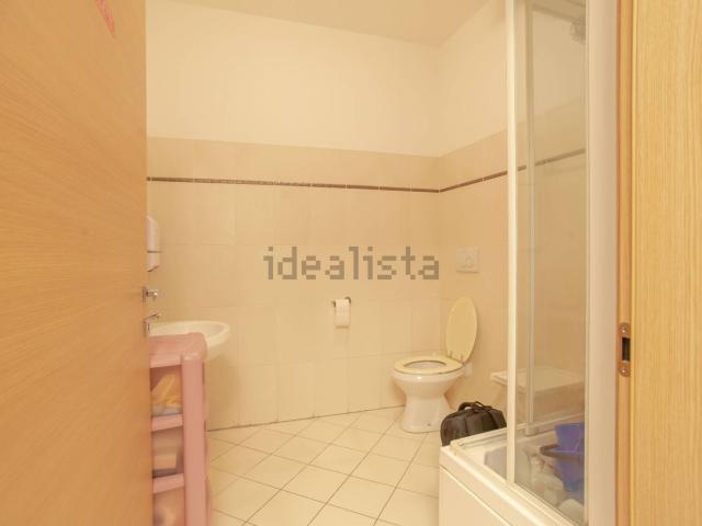 Ufficio in vendita di 69 m² in Via Carlo e Giani Stuparich, 2
