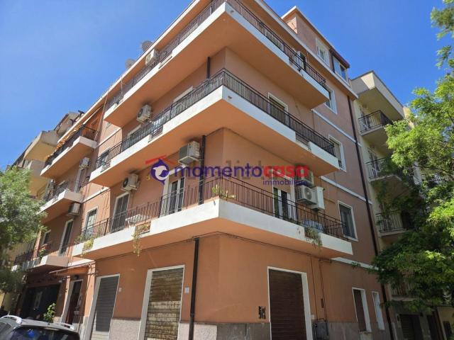 Ufficio in vendita di 69 m² in Via Placido Geraci