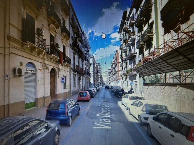 Ufficio in vendita di 70 m² in Via Duca Degli Abruzzi, 60