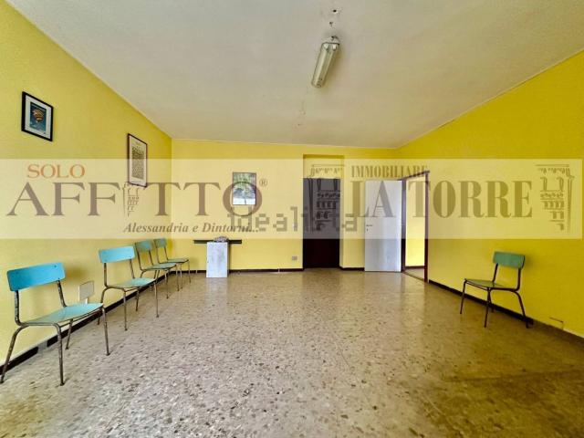 Ufficio in vendita di 70 m² in Via Pietro Micca