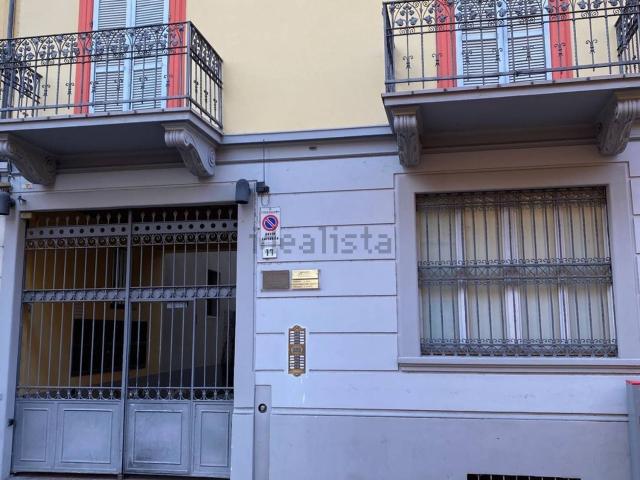 Ufficio in vendita di 70 m² in Via Raffaele Lumelli, 13
