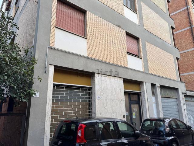 Ufficio in vendita di 70 m² in Vico del Canto, 13