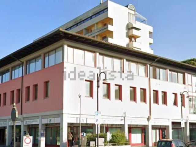 Ufficio in vendita di 70 m² in Piazza della Vittoria, 21
