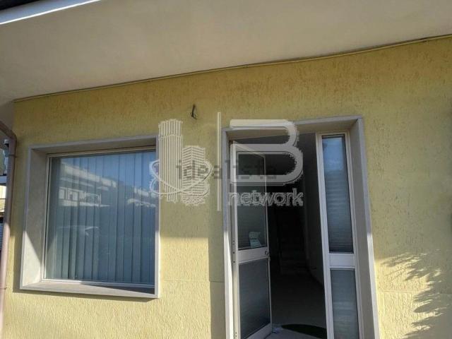Ufficio in vendita di 71 m² in Via Arezzo