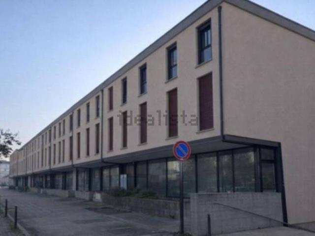 Ufficio in vendita di 72 m² in Viale Giacomo Puccini, 16