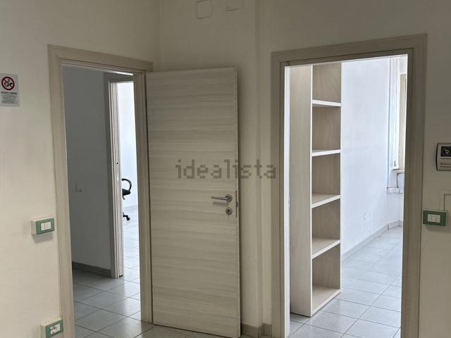 Ufficio in vendita di 72 m² in Piazza Barontini, 20