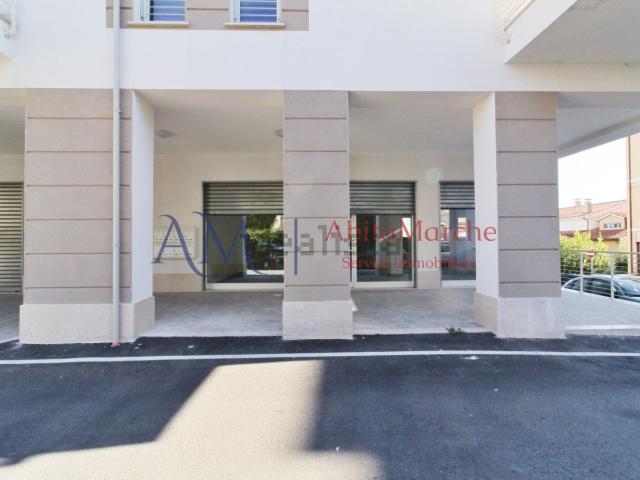 Ufficio in vendita di 72 m² in Piazza Giuseppe Verdi, 1