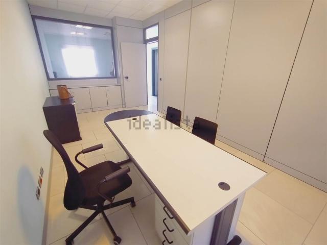 Ufficio in vendita di 73 m²