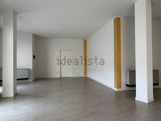Ufficio in vendita di 73 m² in Via Giacomo Matteotti