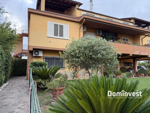 Ufficio in vendita di 73 m² in Via delle Magnolie