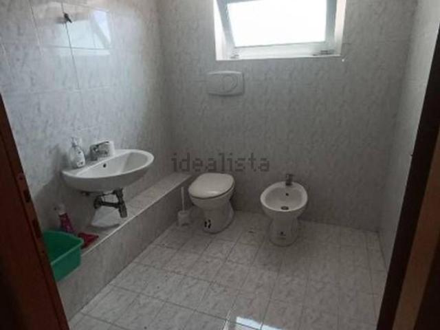 Ufficio in vendita di 73 m² in Via Ferrante Ferranti
