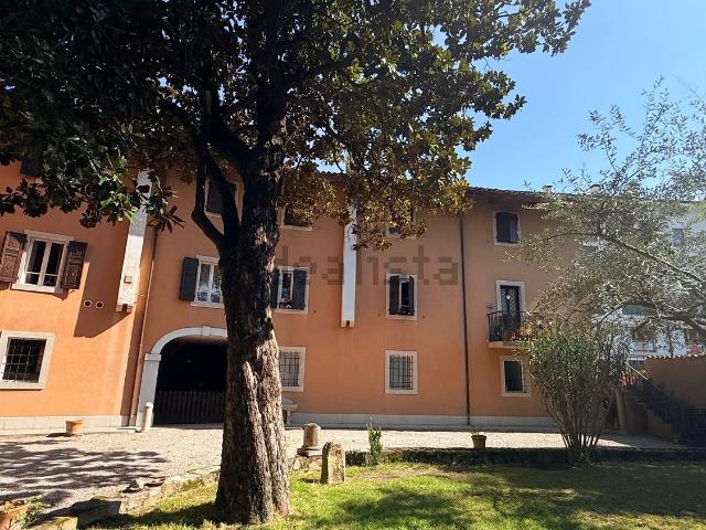 Ufficio in vendita di 74 m² in Via del Mercato, 8