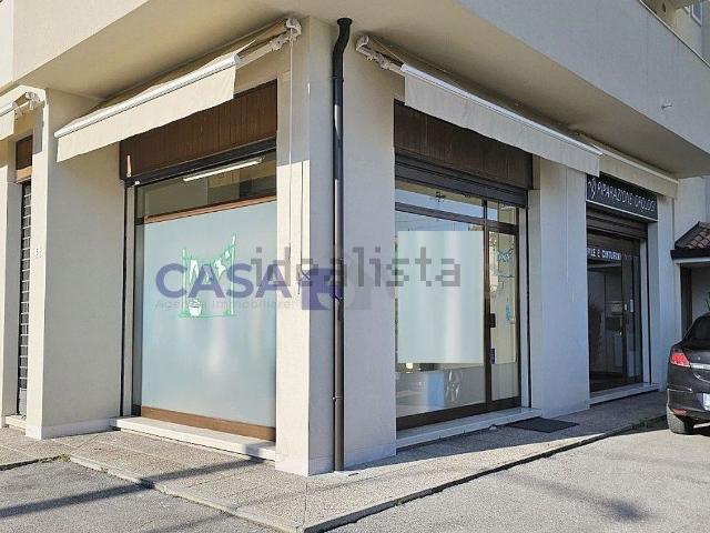 Ufficio in vendita di 74 m² in Piazza Cadorna