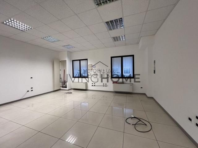 Ufficio in vendita di 75 m²