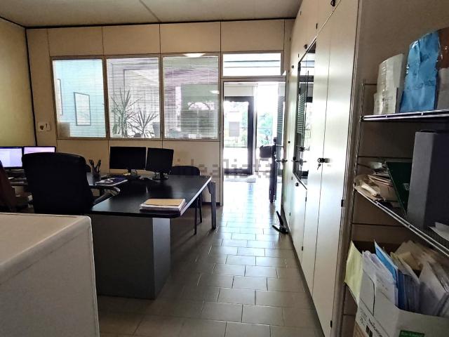 Ufficio in vendita di 75 m² in Via Salvador Allende